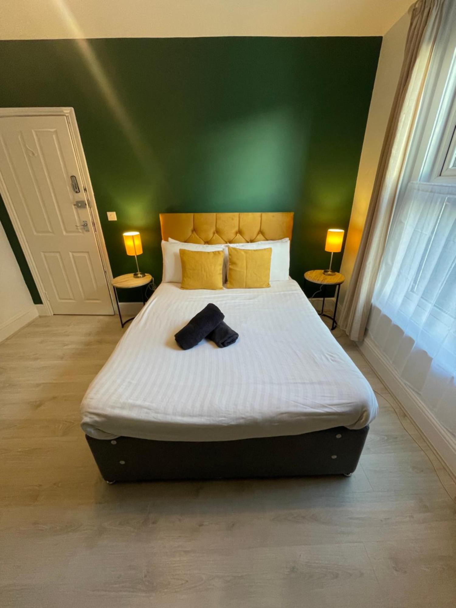 Rooms In City Centre House With Kitchen, Lounge, Garden イプスウィッチ エクステリア 写真